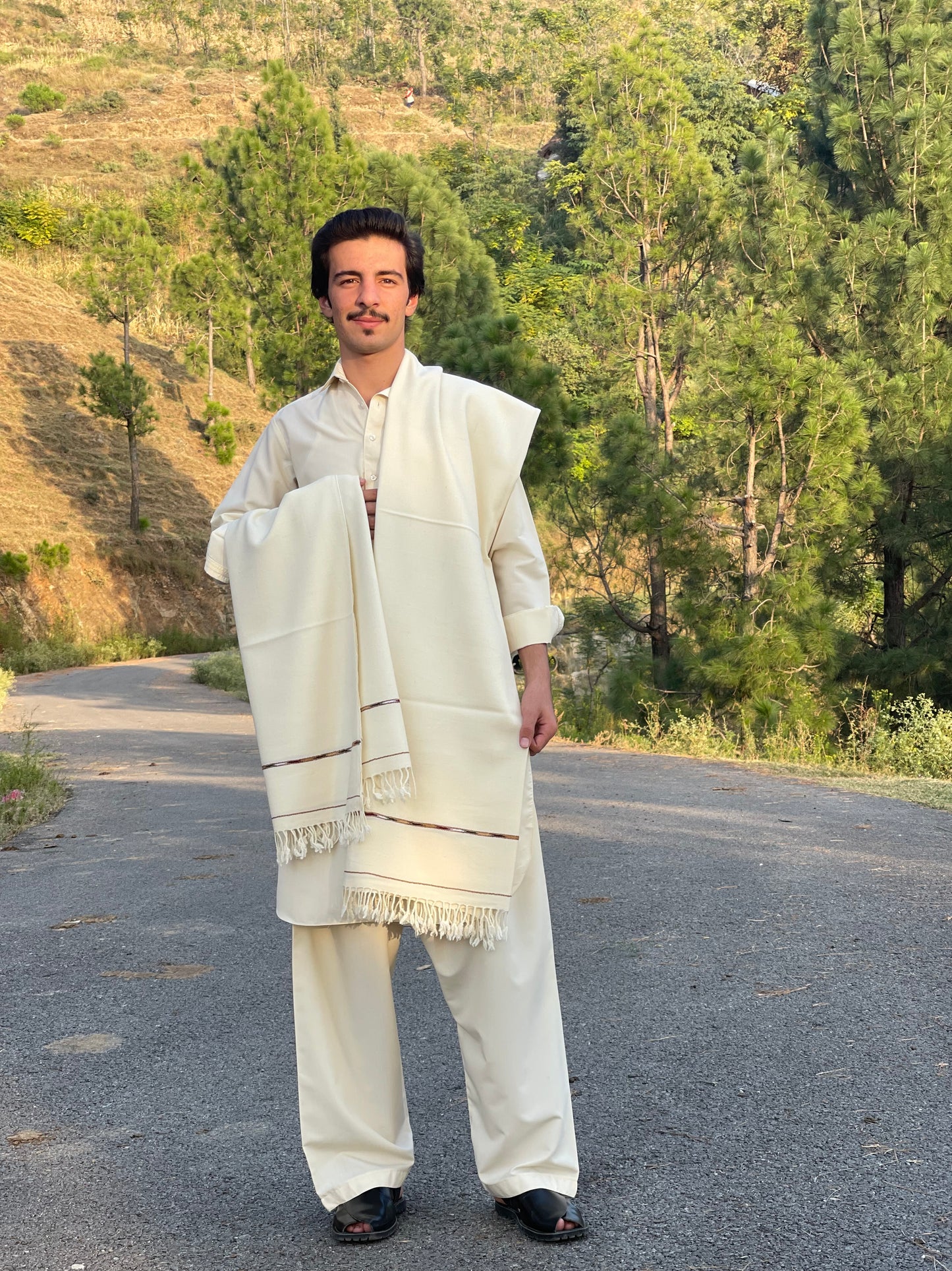 PURE HANDMADE 100% WOOLEN SHAWL FOR MEN LIGHT-WEIGHT